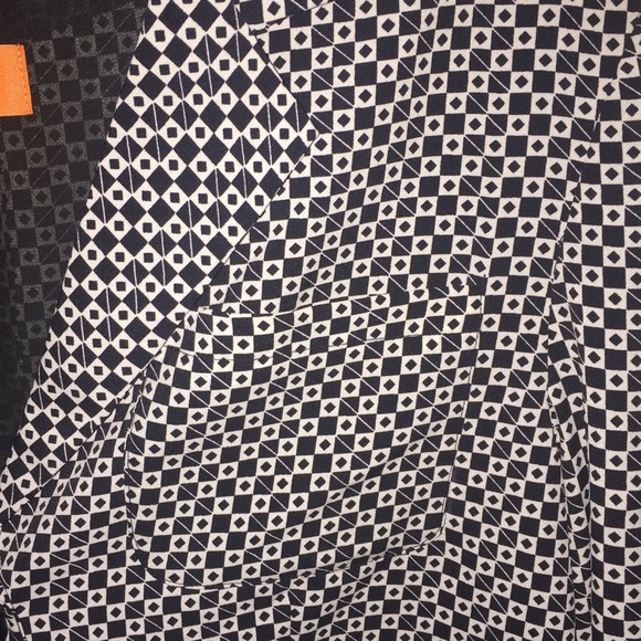 Joe Fresh silky blazer - Picture 3 of 6